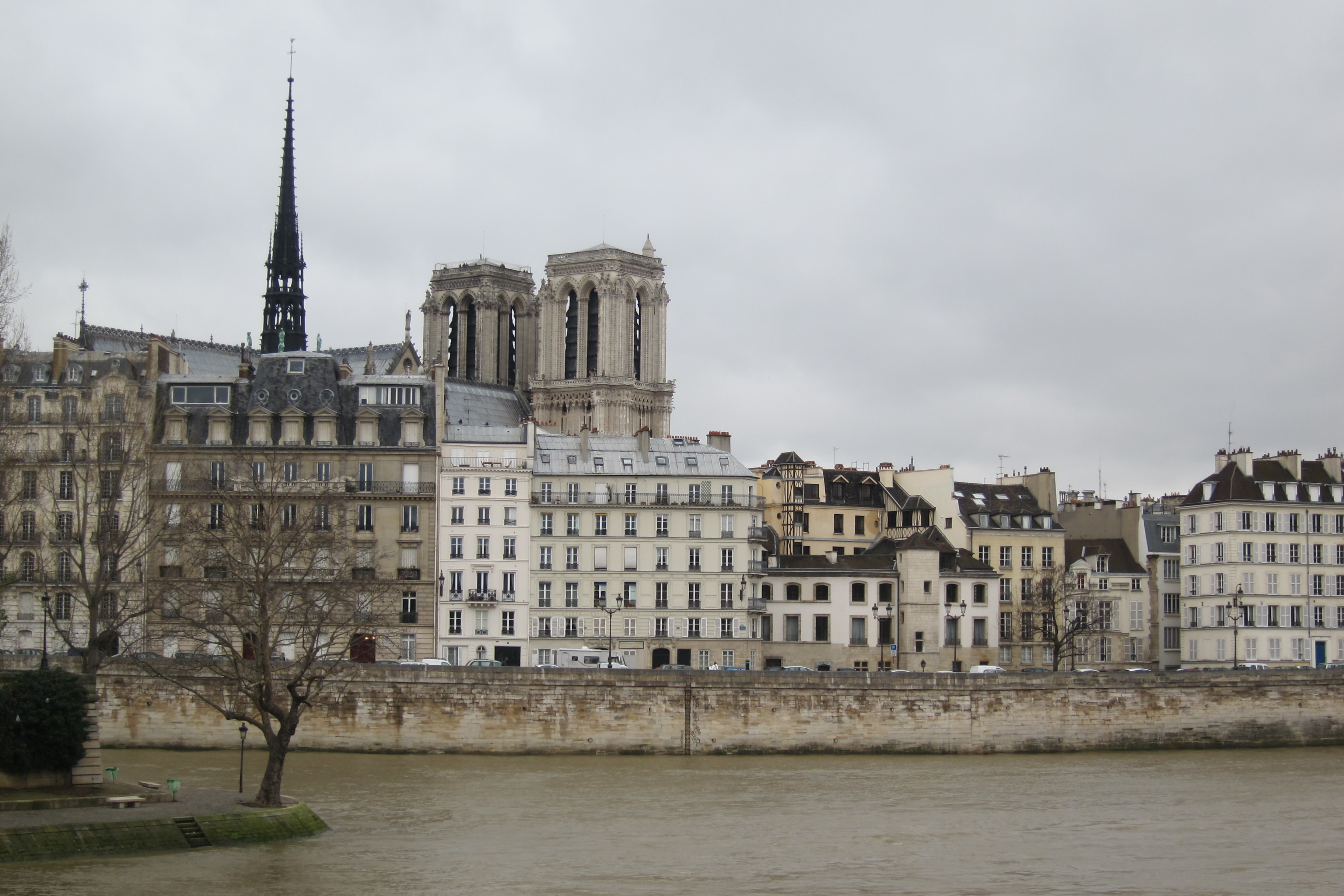Subtle Intrigues on The Paris to Bordeaux Flight